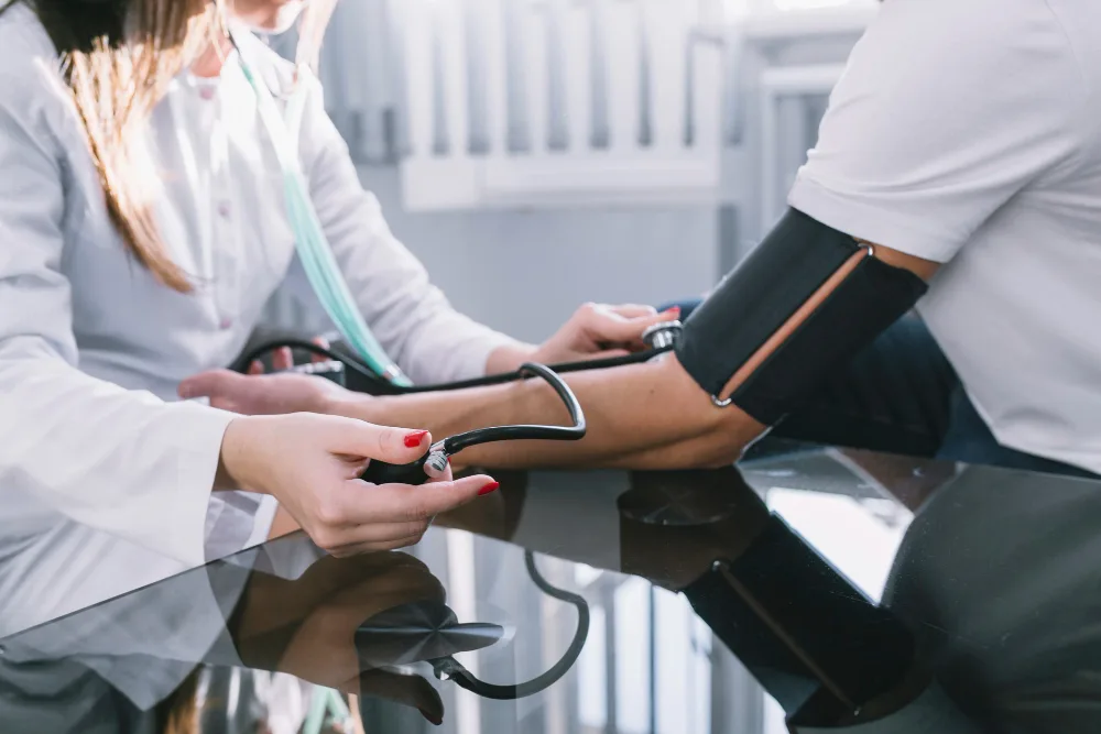 Consulta de hipertensión arterial en CDMX, México